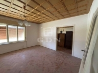 Hajós Családi ház