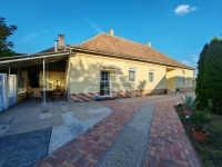 Nagybaracska Családi ház