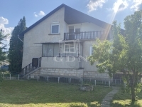 For sale family house Csém, 156m2