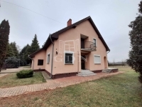 For sale semidetached house Sajtoskál, 175m2