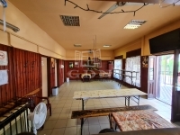 Pécel Üzlethelyiség