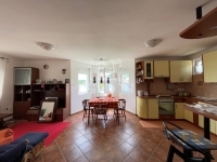 Csákvár Családi ház