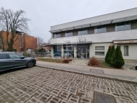 出租 办公室 Székesfehérvár, 318m2