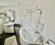 Himesháza Családi ház