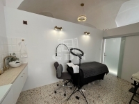 Vác Üzlethelyiség