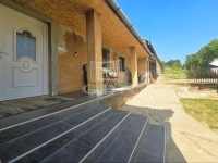 Baktüttös Családi ház